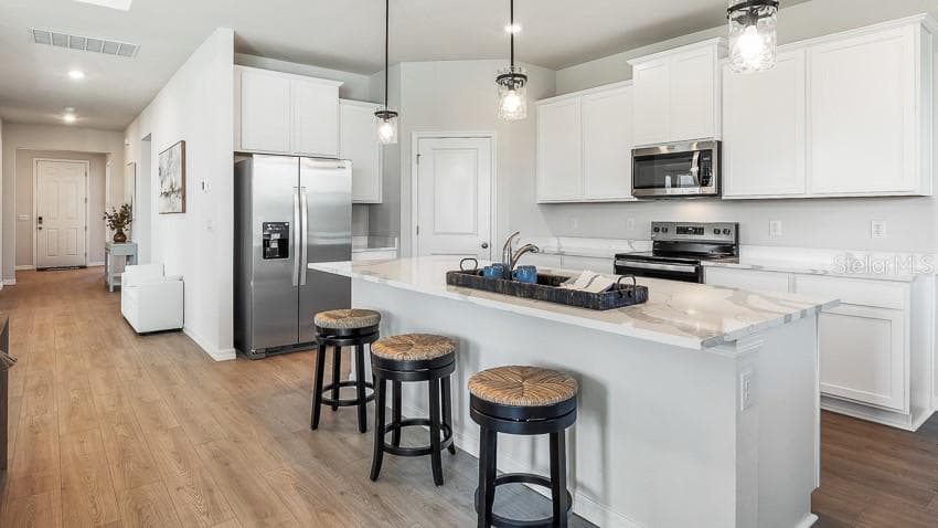 10425 Woodland Garden Way photo 4