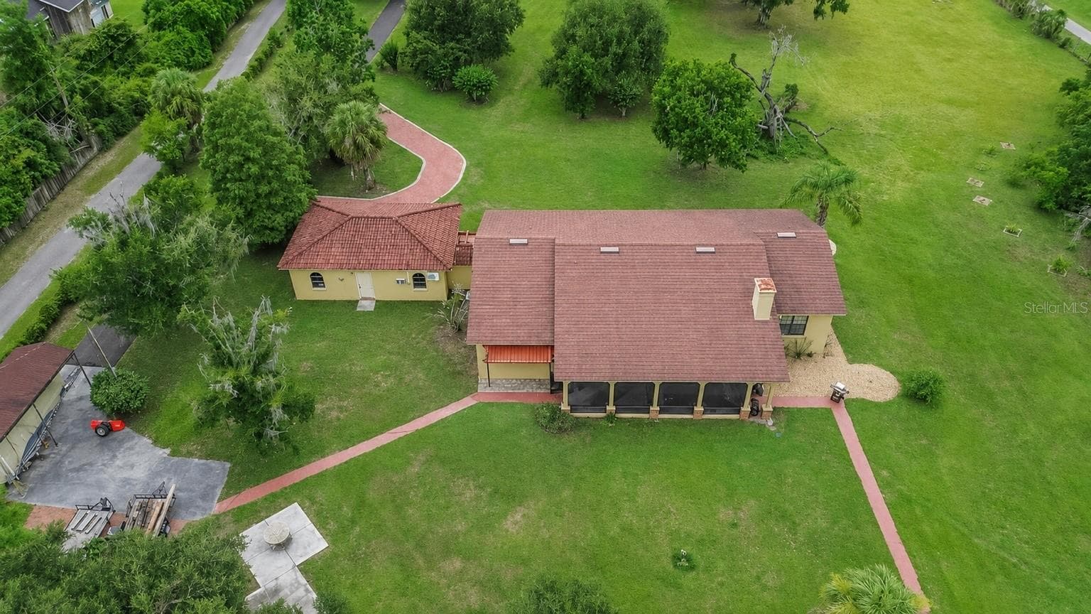 4020 N Wilder Rd photo 5