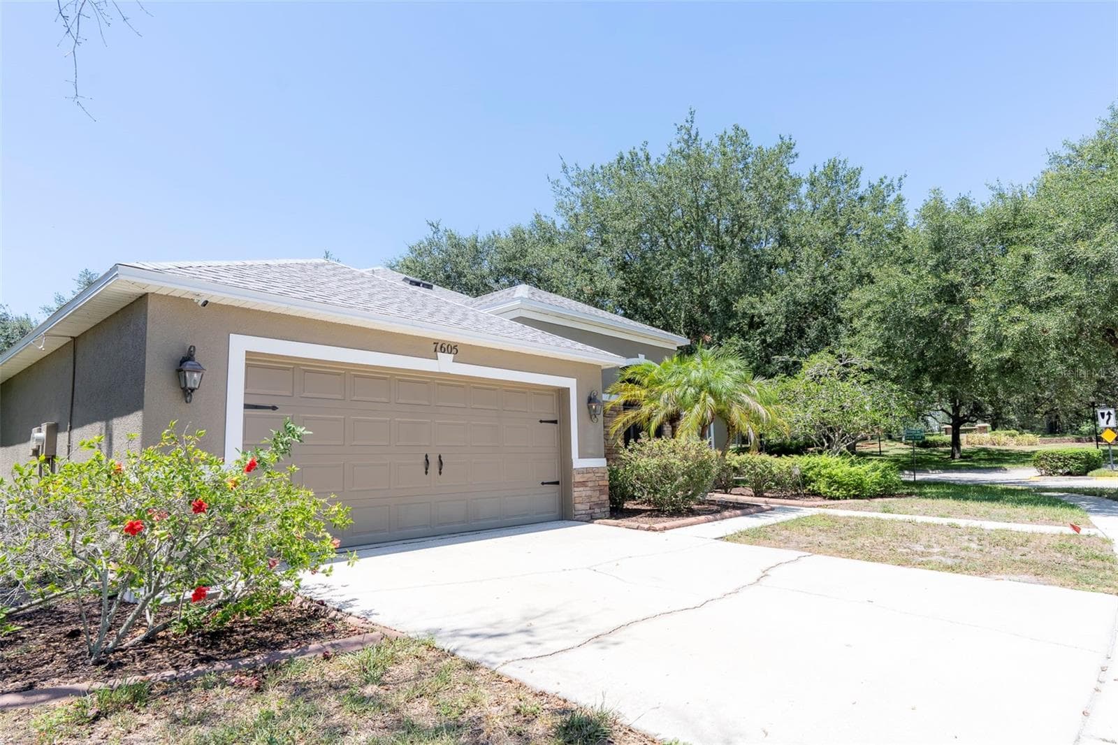 7605 Nottinghill Sky Dr photo 3
