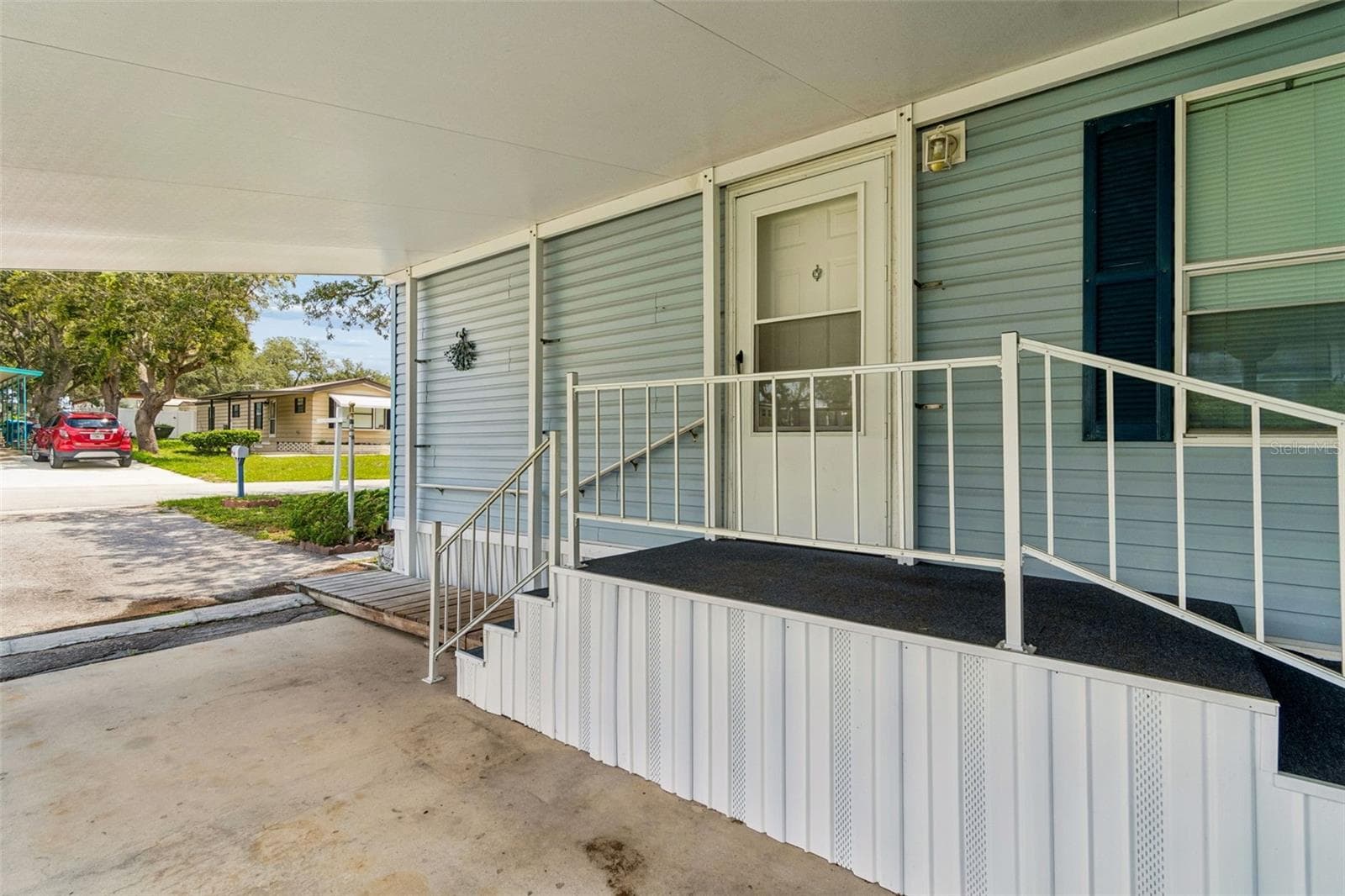 34992 Fraser St photo 3