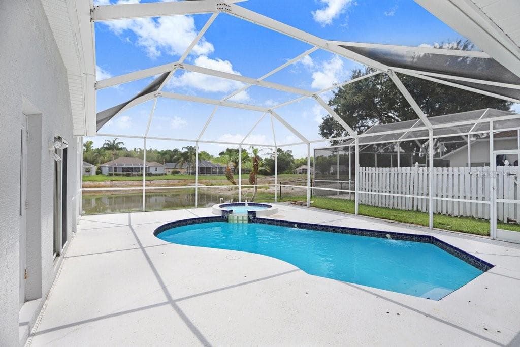 10227 Quails Landing Ave photo 3