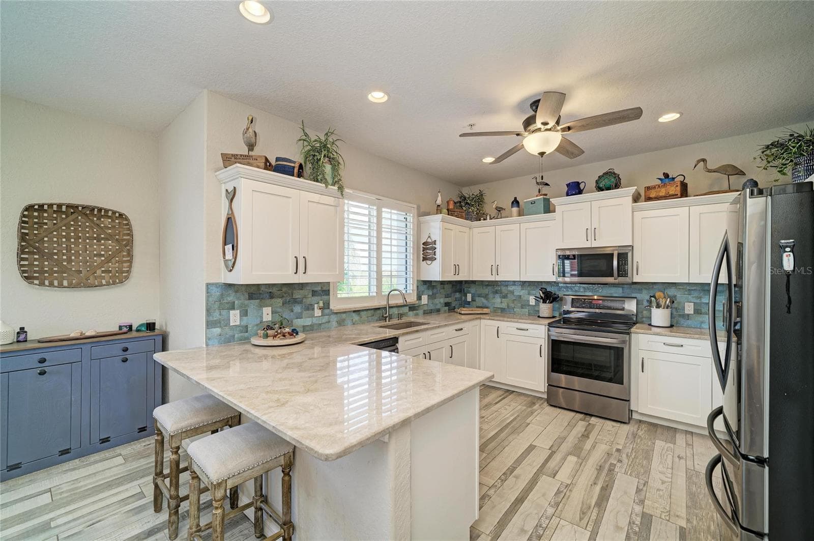 3607 10th Ln W photo 2