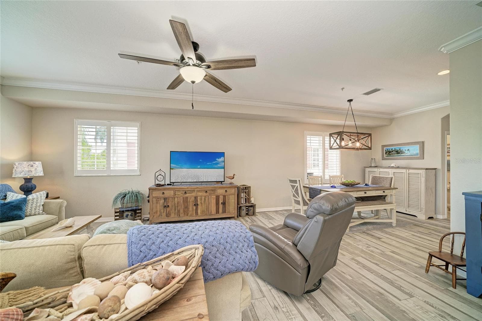 3607 10th Ln W photo 3