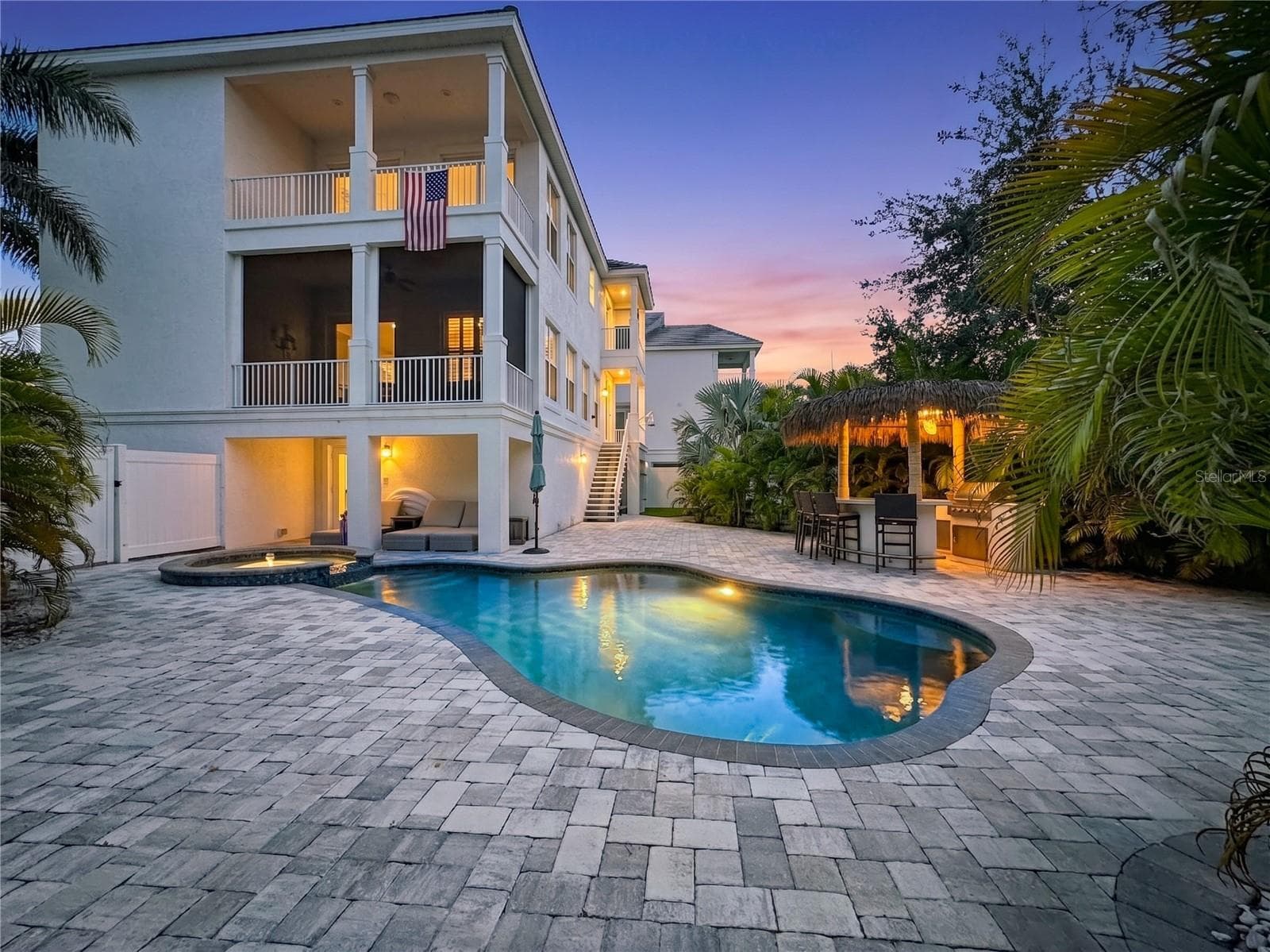 6925 Bochi Cir photo 2