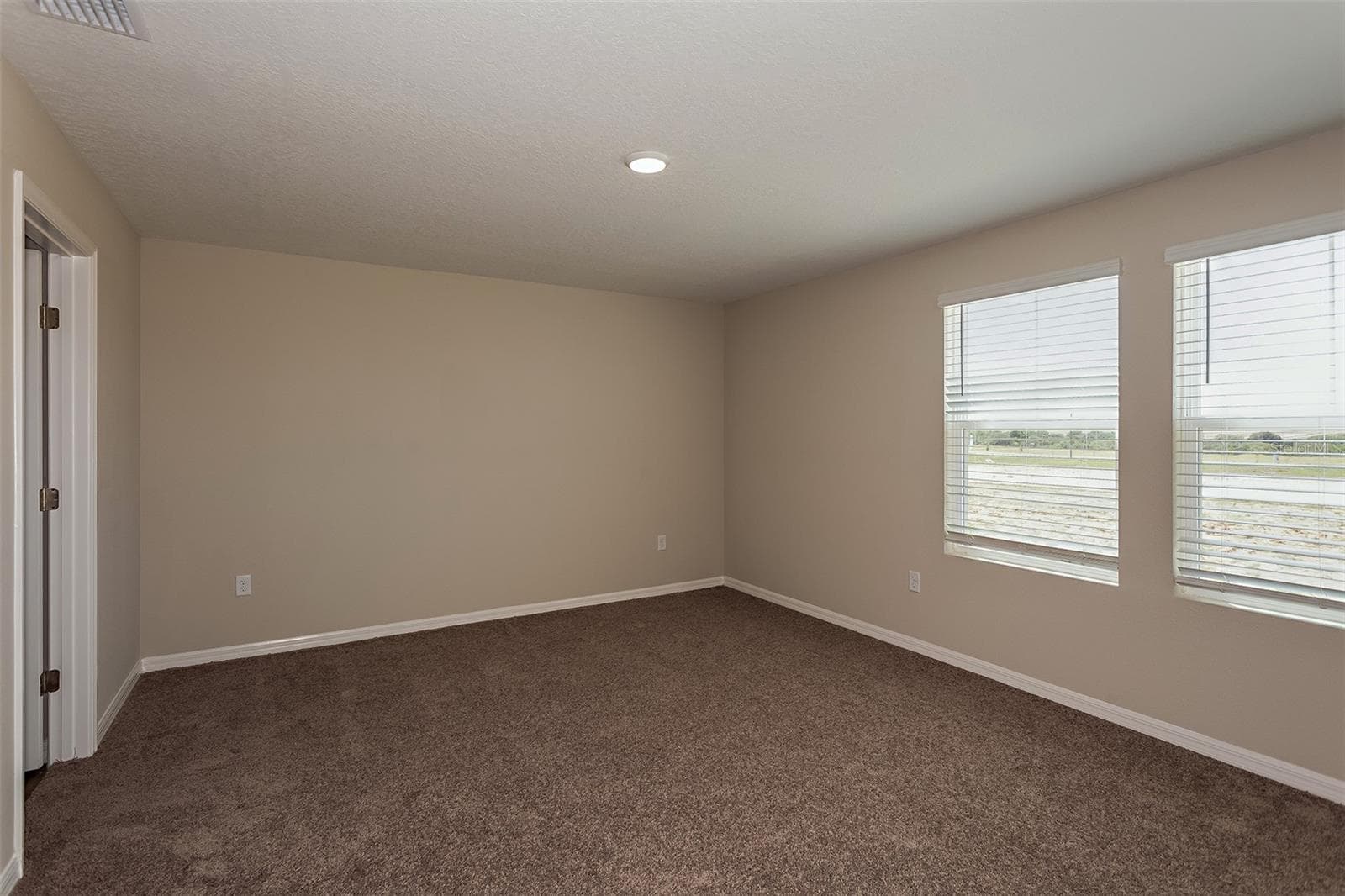 5449 San Pietro Dr photo 4