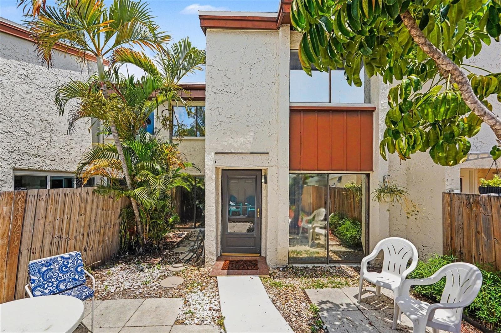 2095 Sunset Point Rd #1904 photo 2