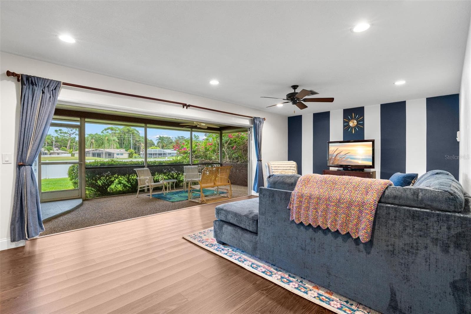 6729 Tequesta Dr photo 5