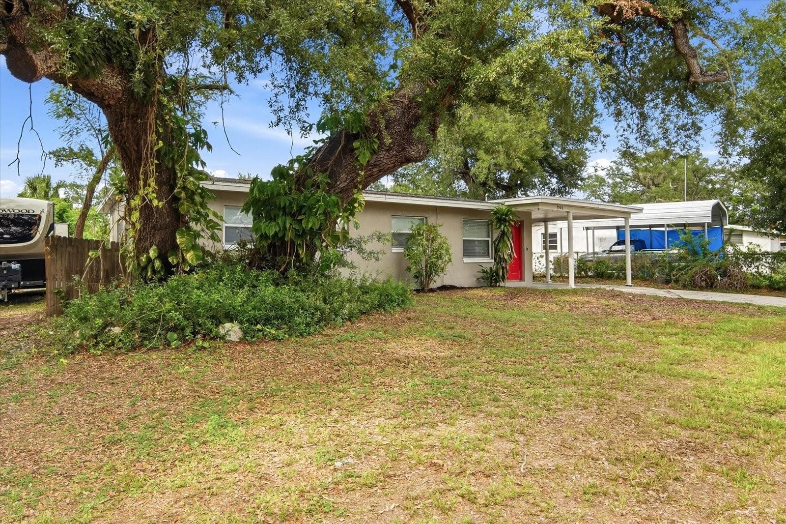 7506 Coral Vine Ln photo 2