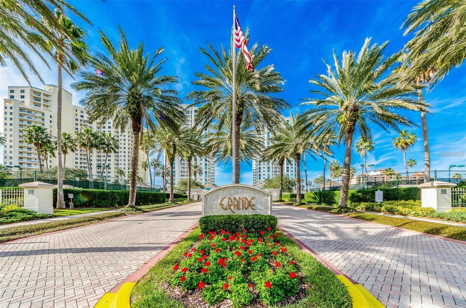 1180 Gulf Blvd #1703 photo 3