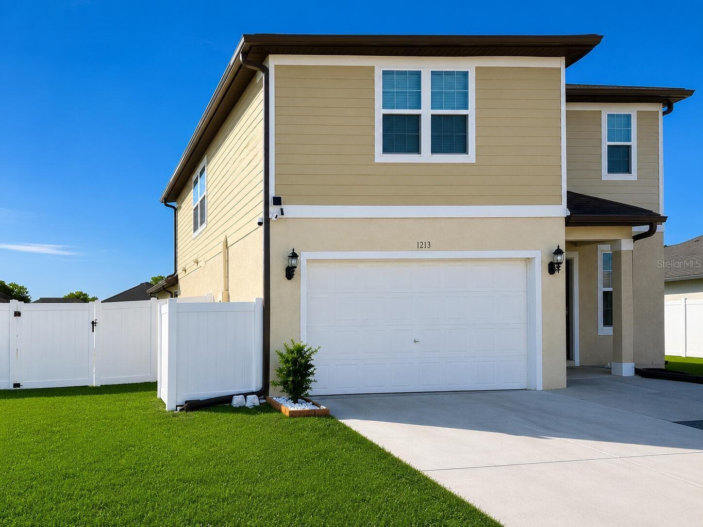 1213 Michelangelo Ln photo 3