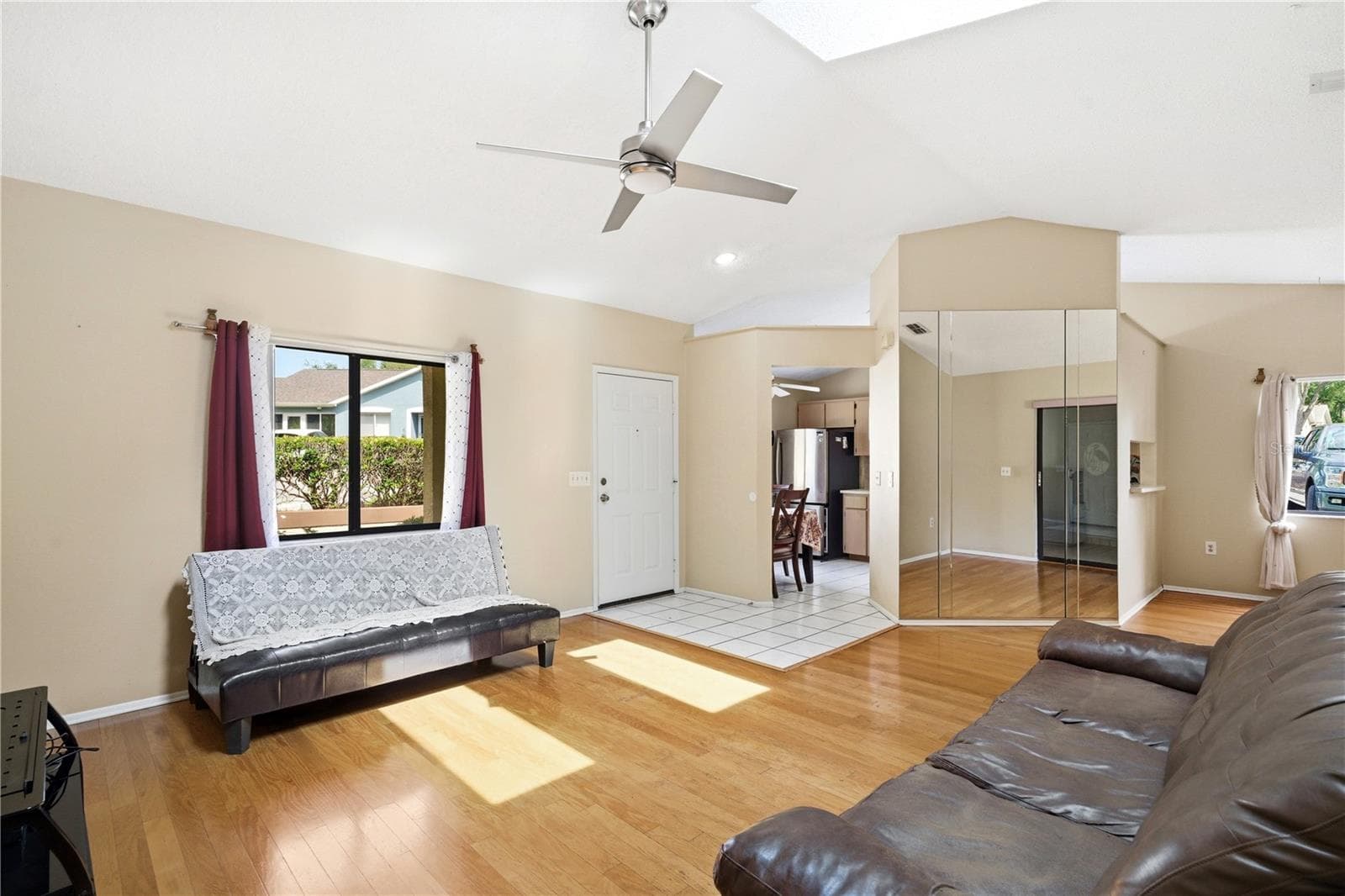 8160 Sturbridge CT #8160 photo 4