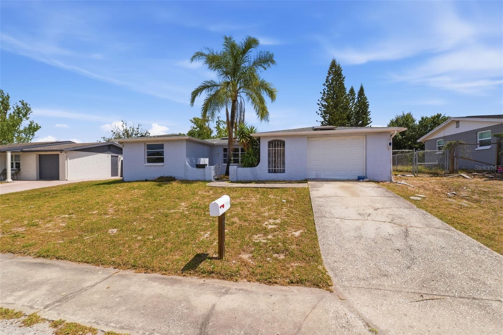 9720 Rainbow Ln photo 3