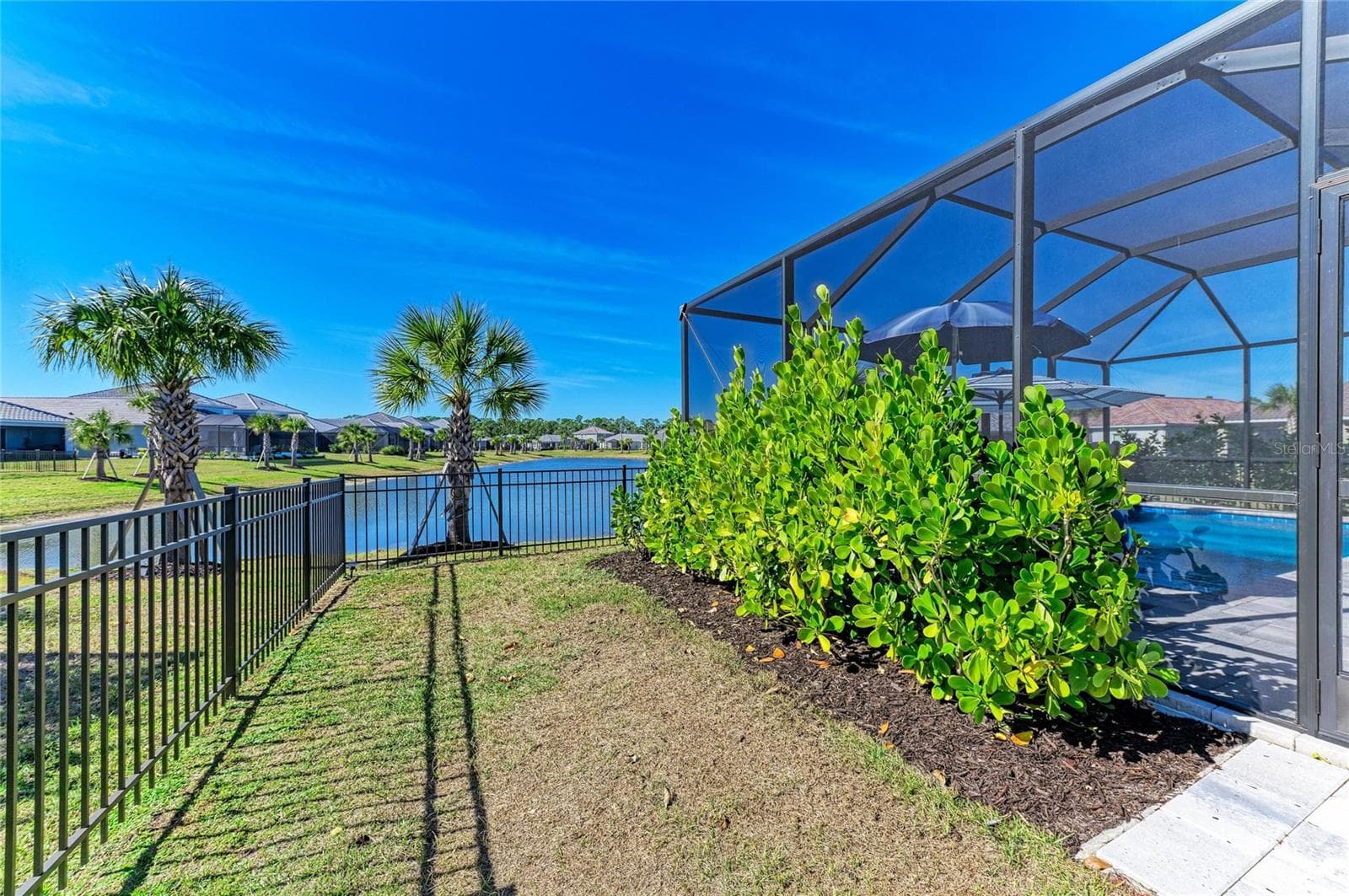 9920 Crystal Isle Cir photo 5
