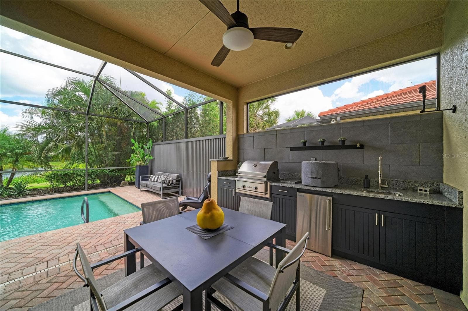 10121 Marbella Dr photo 3