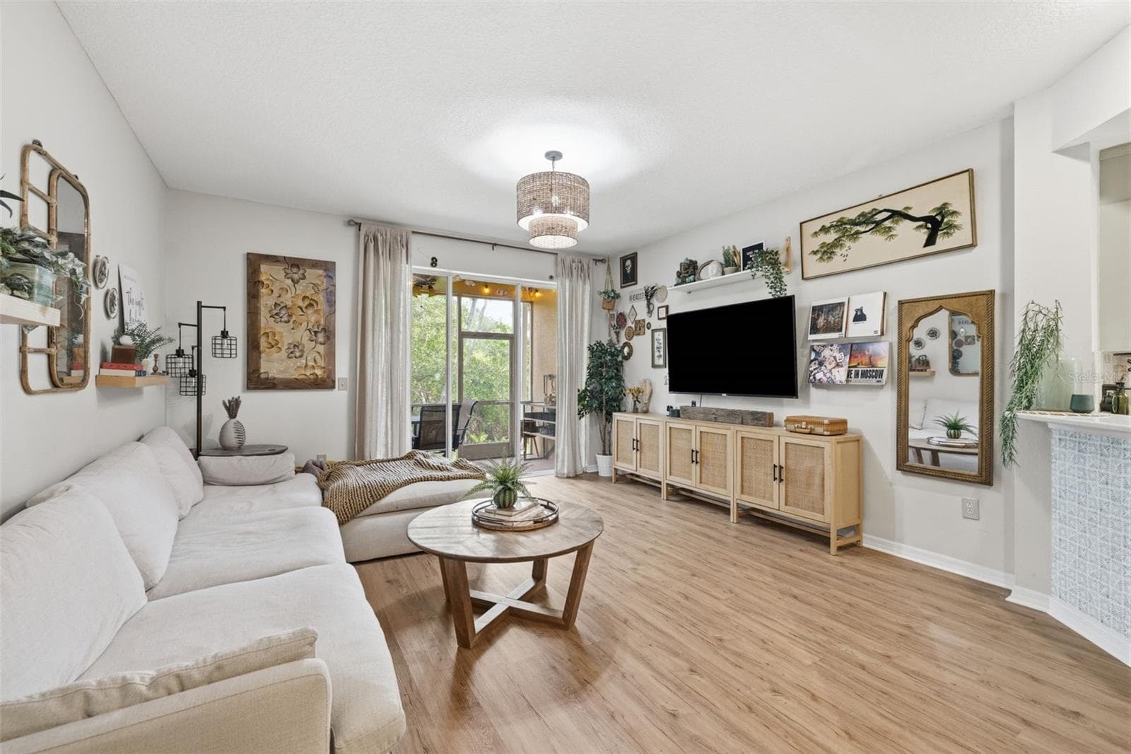 3073 Branch Dr photo 3