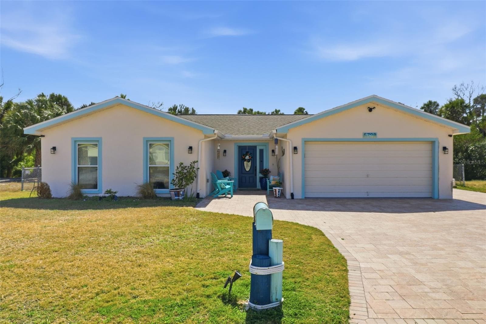 5728 Seabreeze Dr photo 3