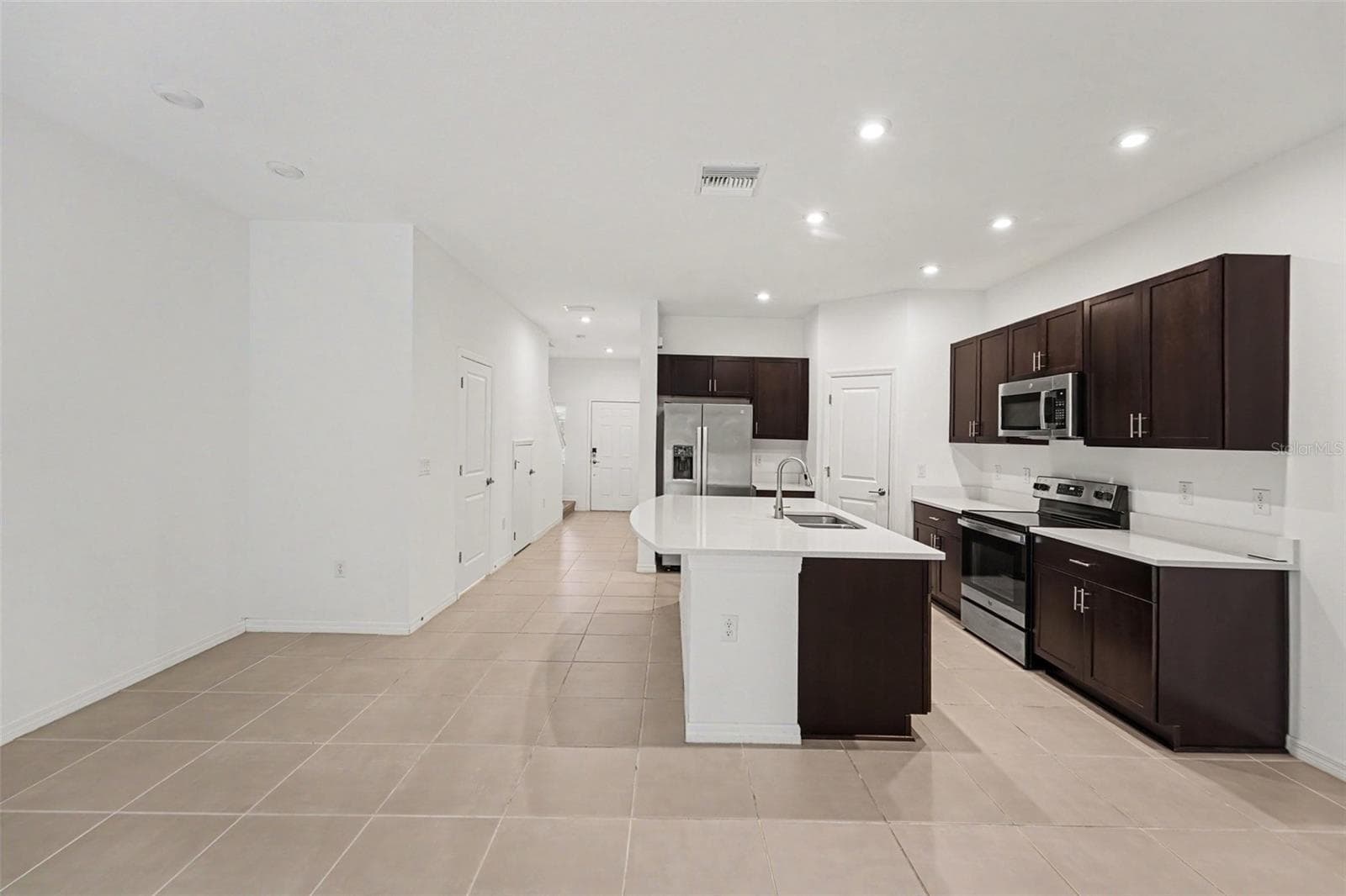 10573 Oakside Dr photo 5