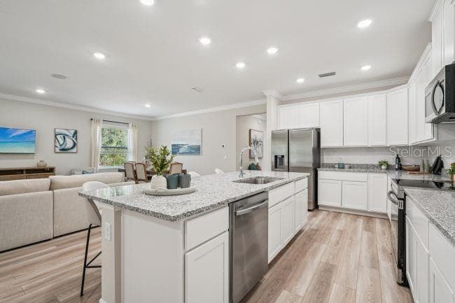 13077 Meinert Ave photo 5
