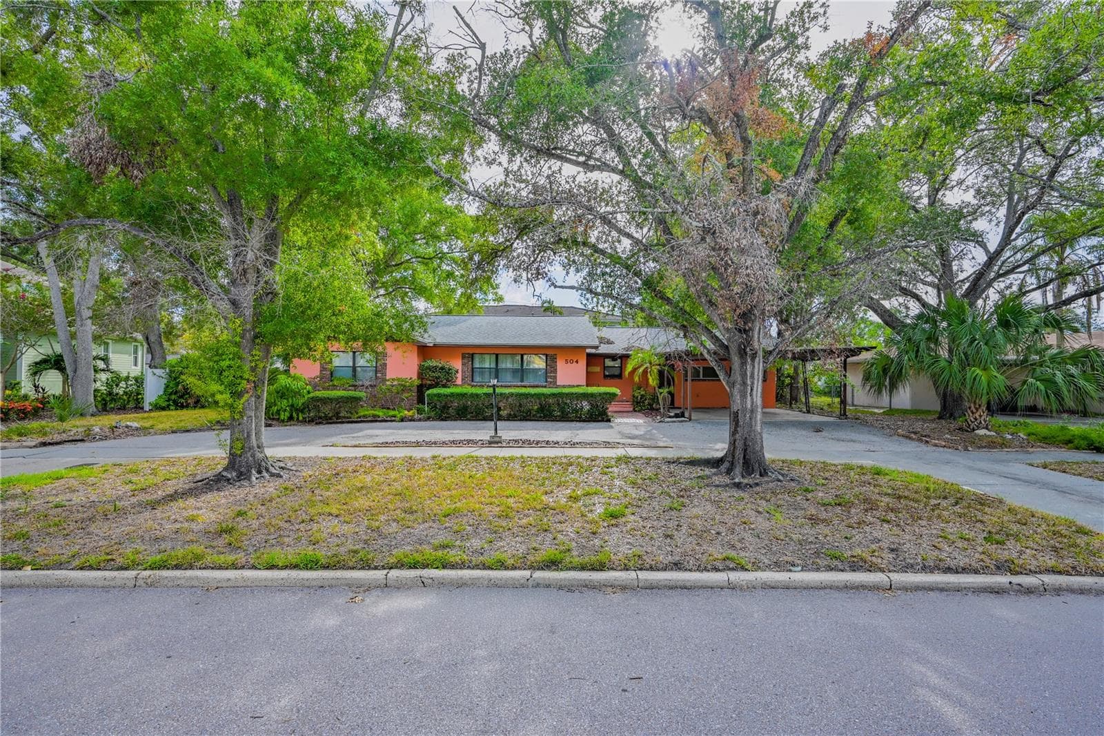504 W Davis Blvd photo 5