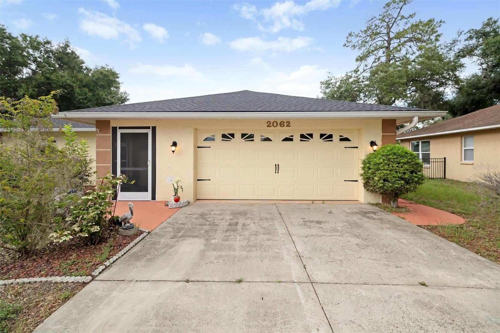 2062 Old Arbor CT photo 4