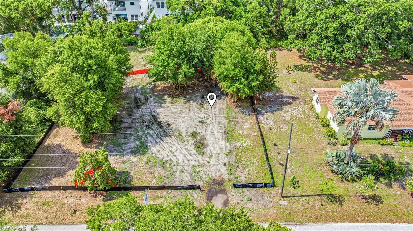 1019 W Coral St photo 4