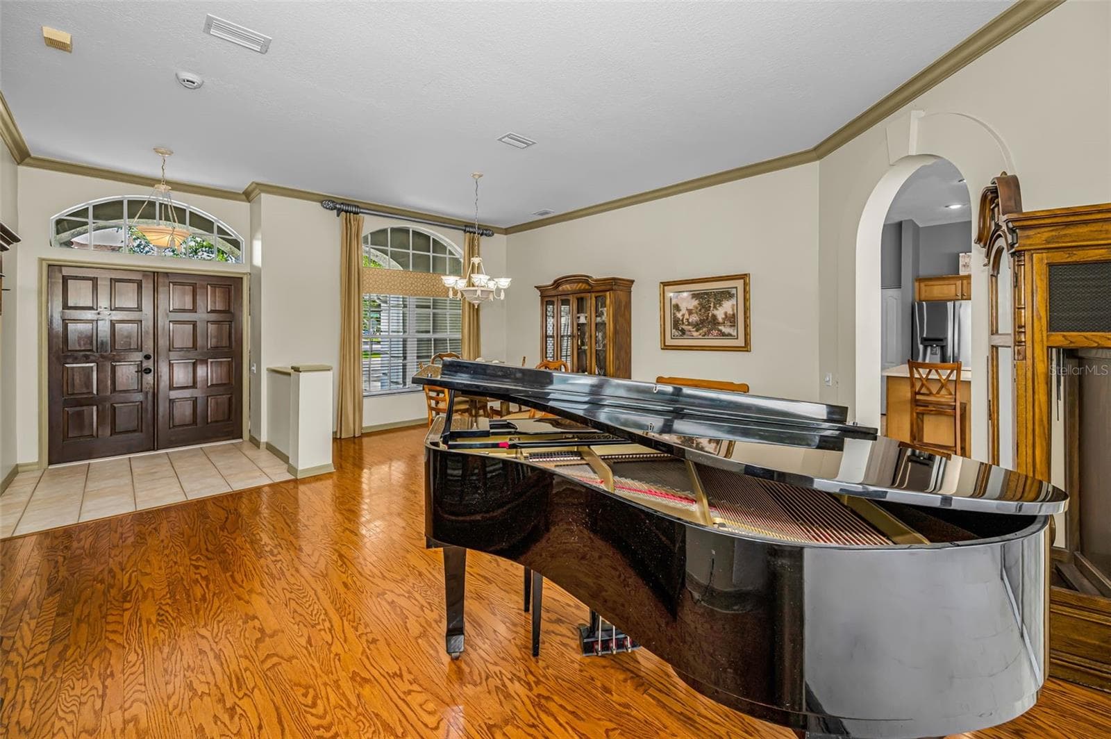 4084 Ligustrum Dr photo 5