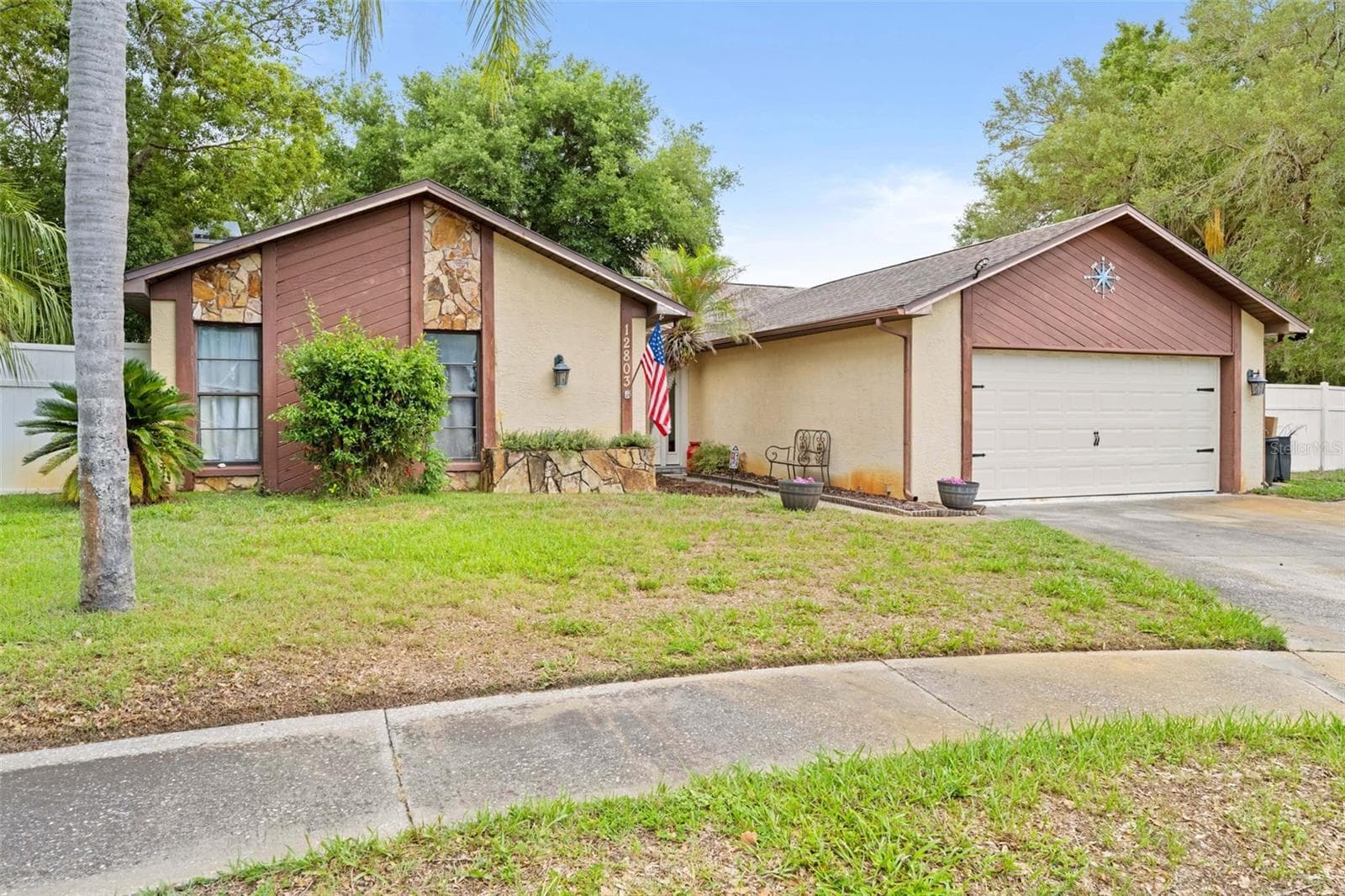 12803 Red Maple CT photo 4