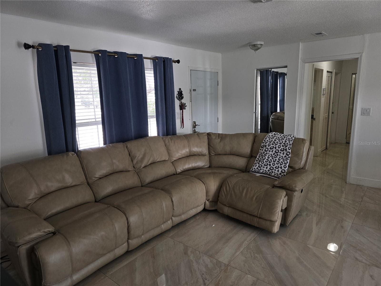 537 Melody Cir photo 5