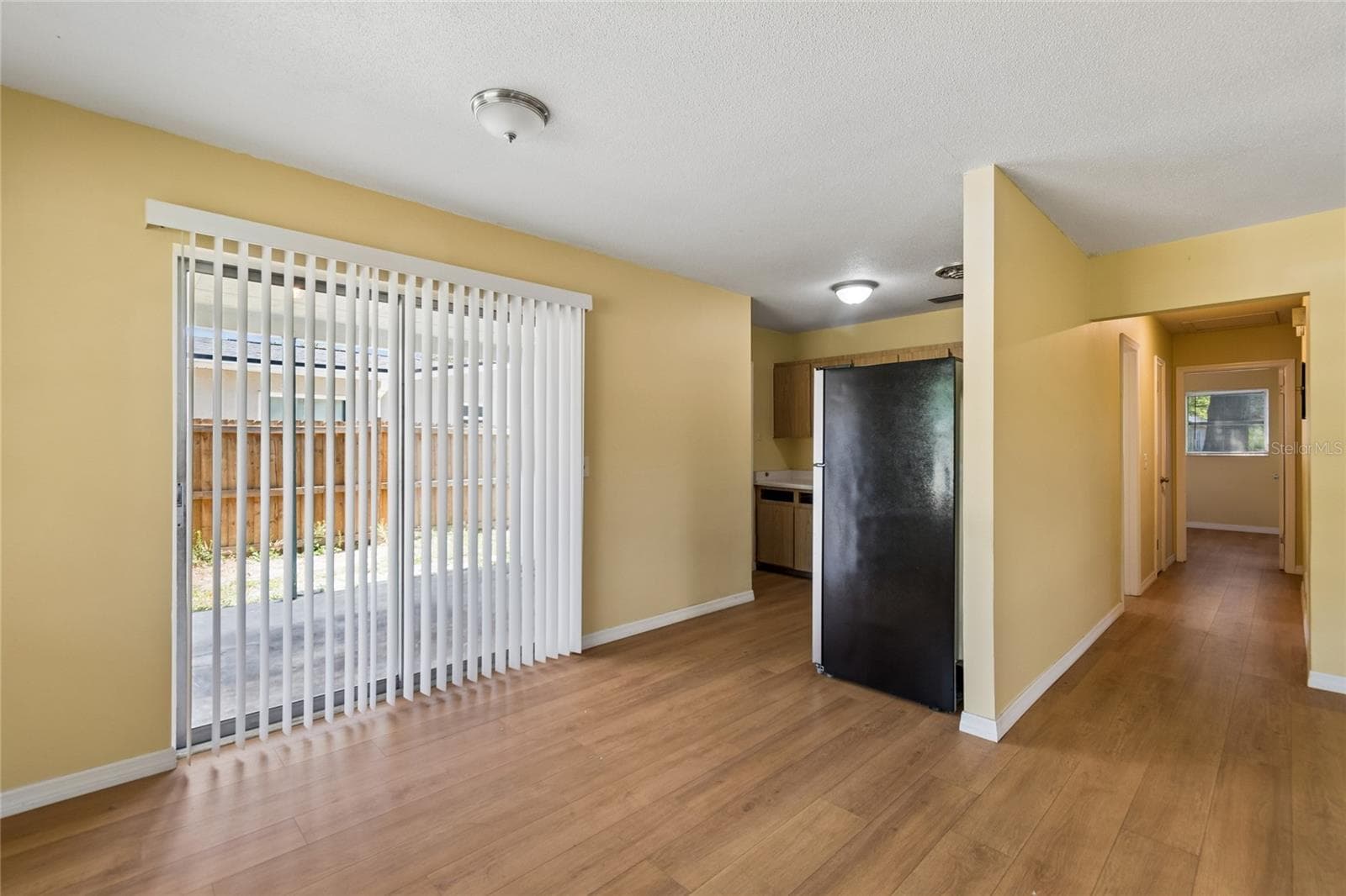 6706 S Mascotte St photo 5