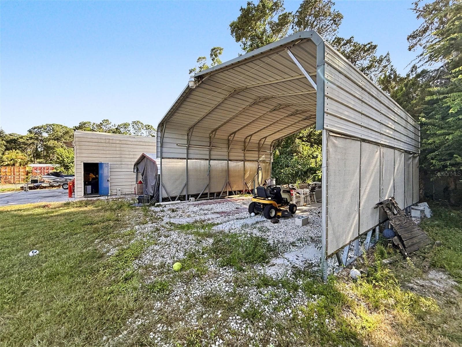 7813 Leo Kidd Ave photo 4