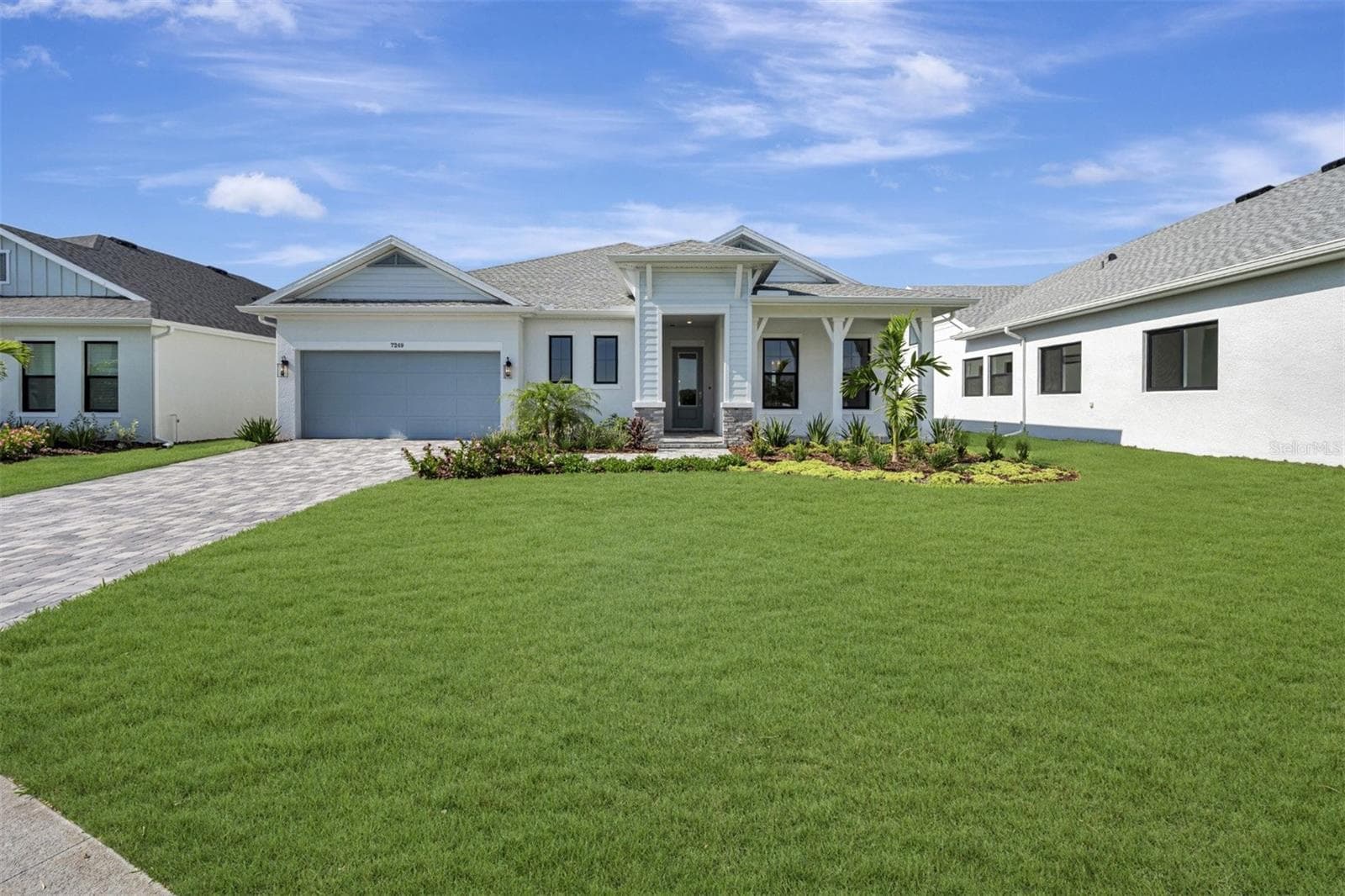 7249 Meadowshade CT photo 2