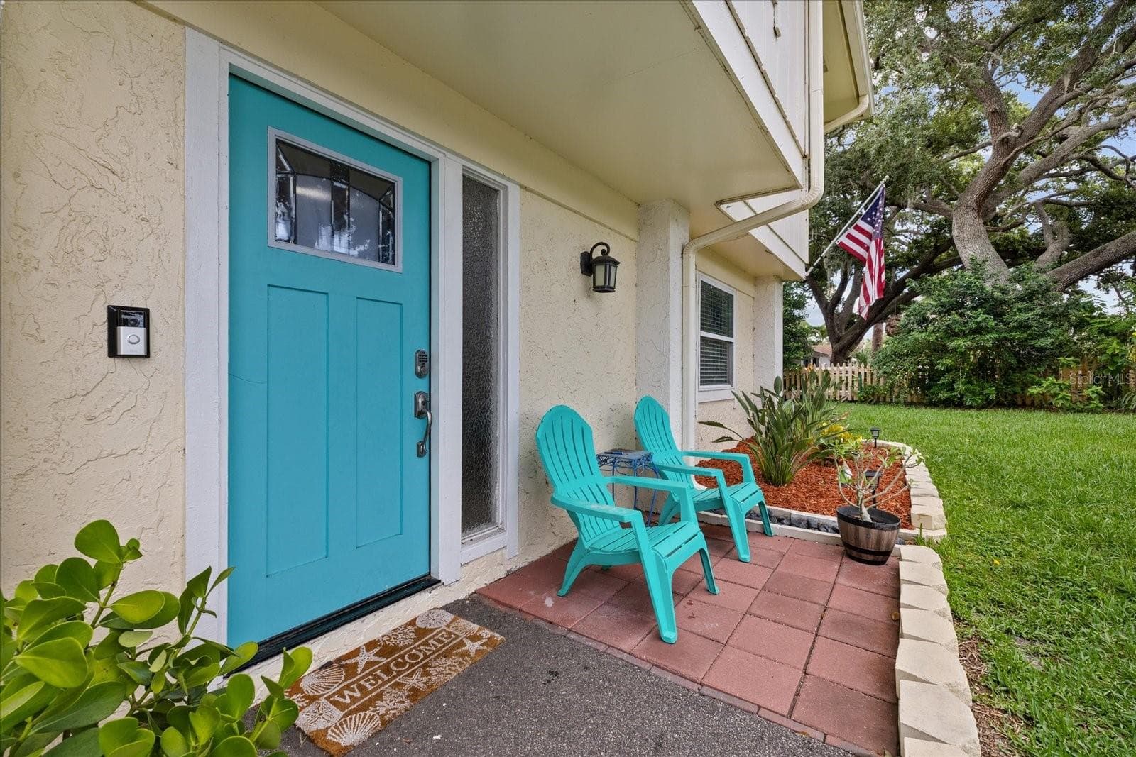 1410 Riverside Dr photo 4