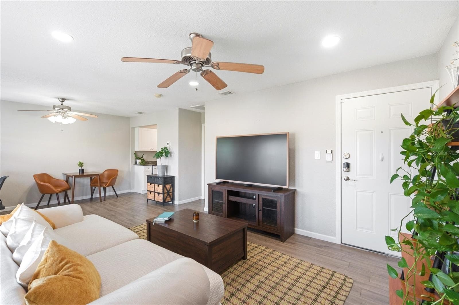 4725 Coquina Key Dr SE #D photo 5