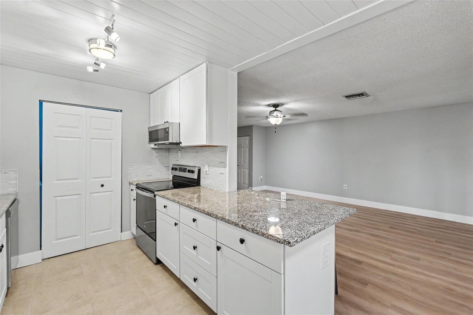 1208 Highland Ave SE #121 photo 5