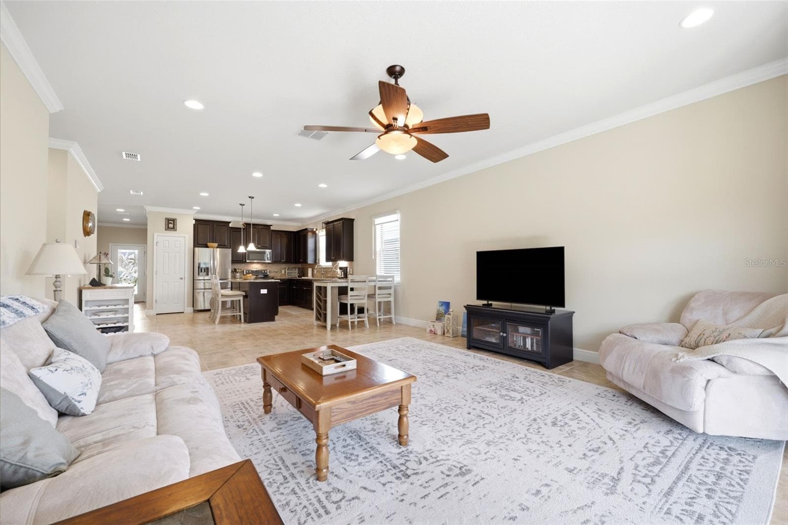 1707 Trillium Blvd photo 2