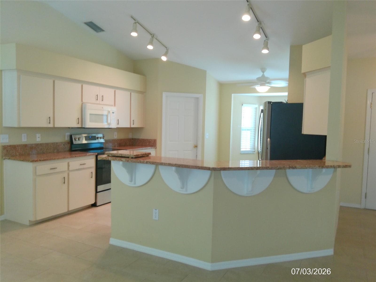 3273 Pebblebrooke Blvd photo 3