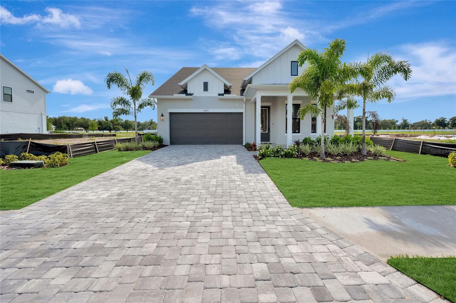 6821 Chloe CT photo 2