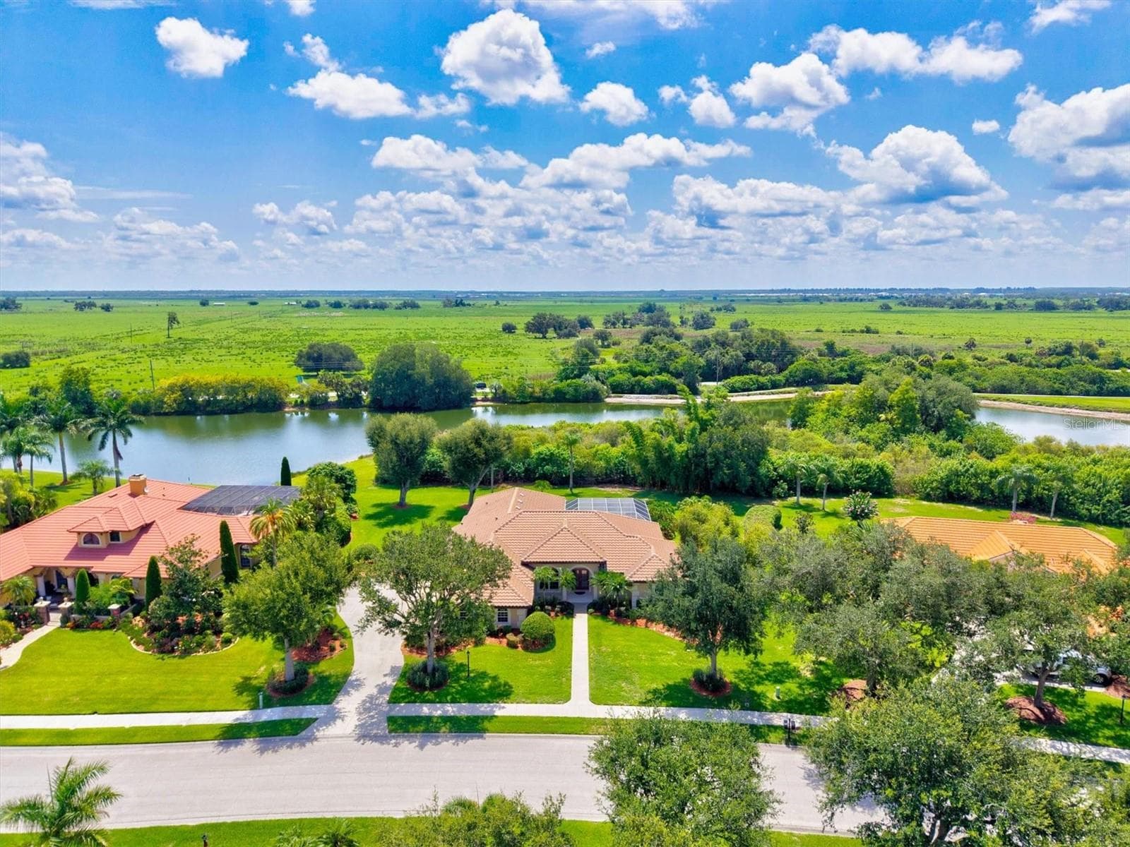 7373 S Serenoa Dr photo 3
