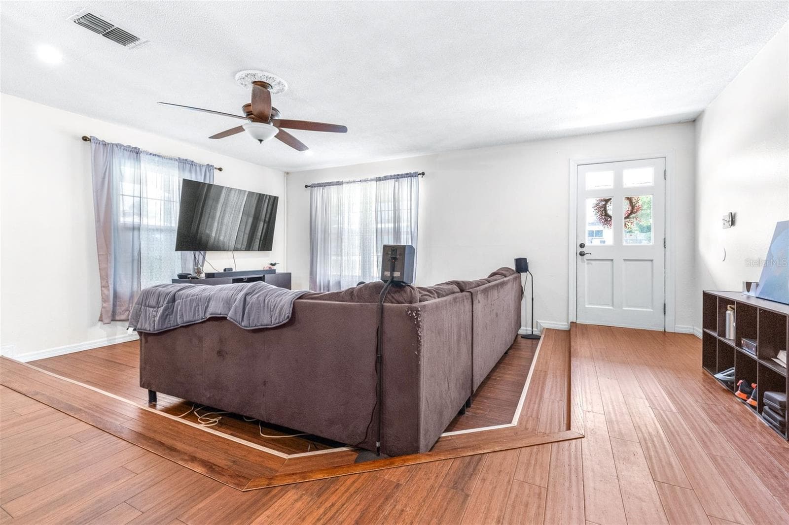 37237 Nicole Ave photo 3