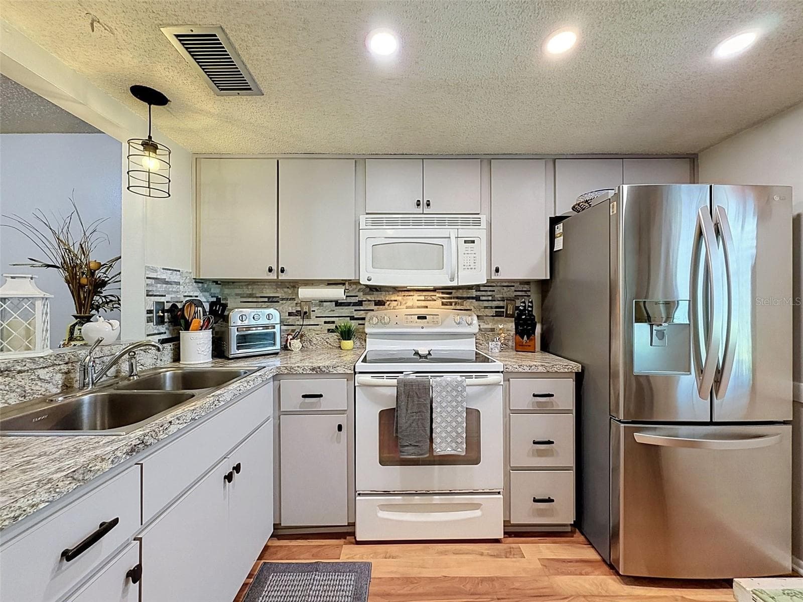 8220 Seven Oaks CT #5 photo 4