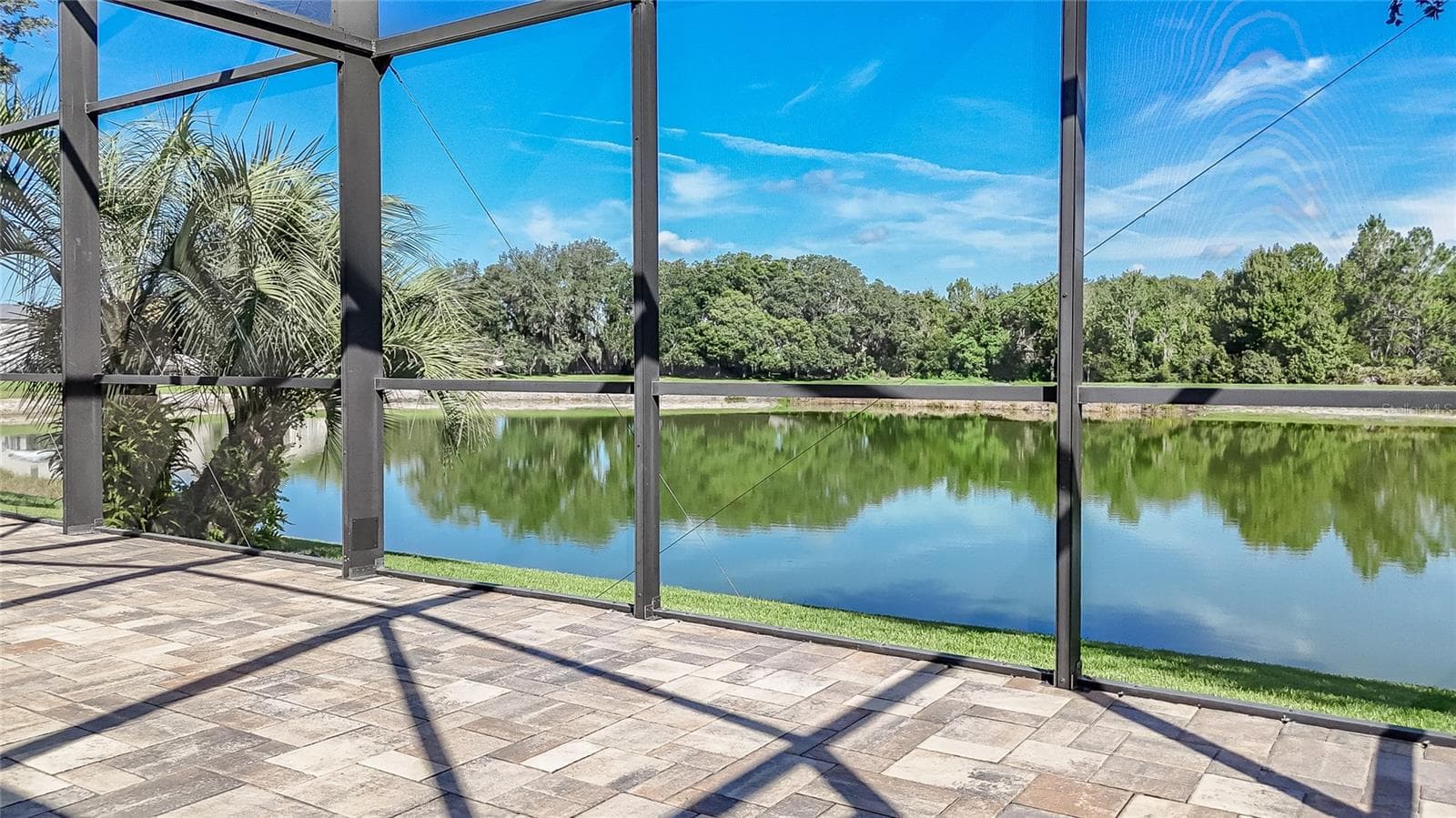 4907 Pointe O Woods Dr photo 3