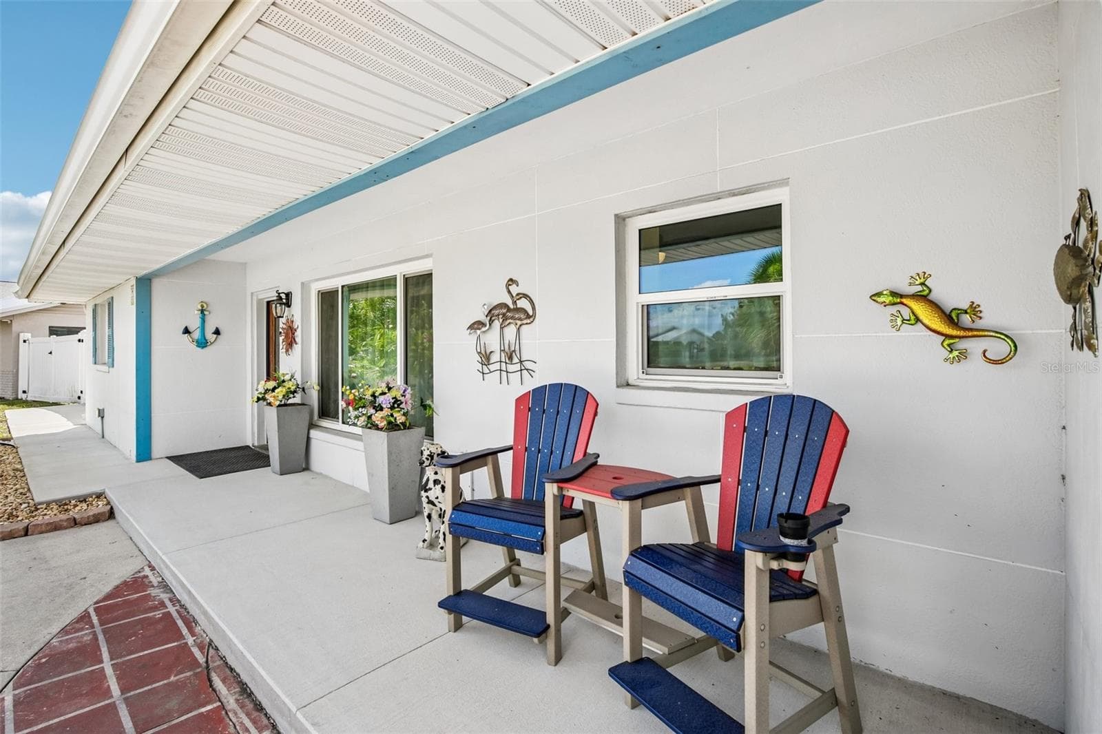 806 Blue Heron Blvd photo 4