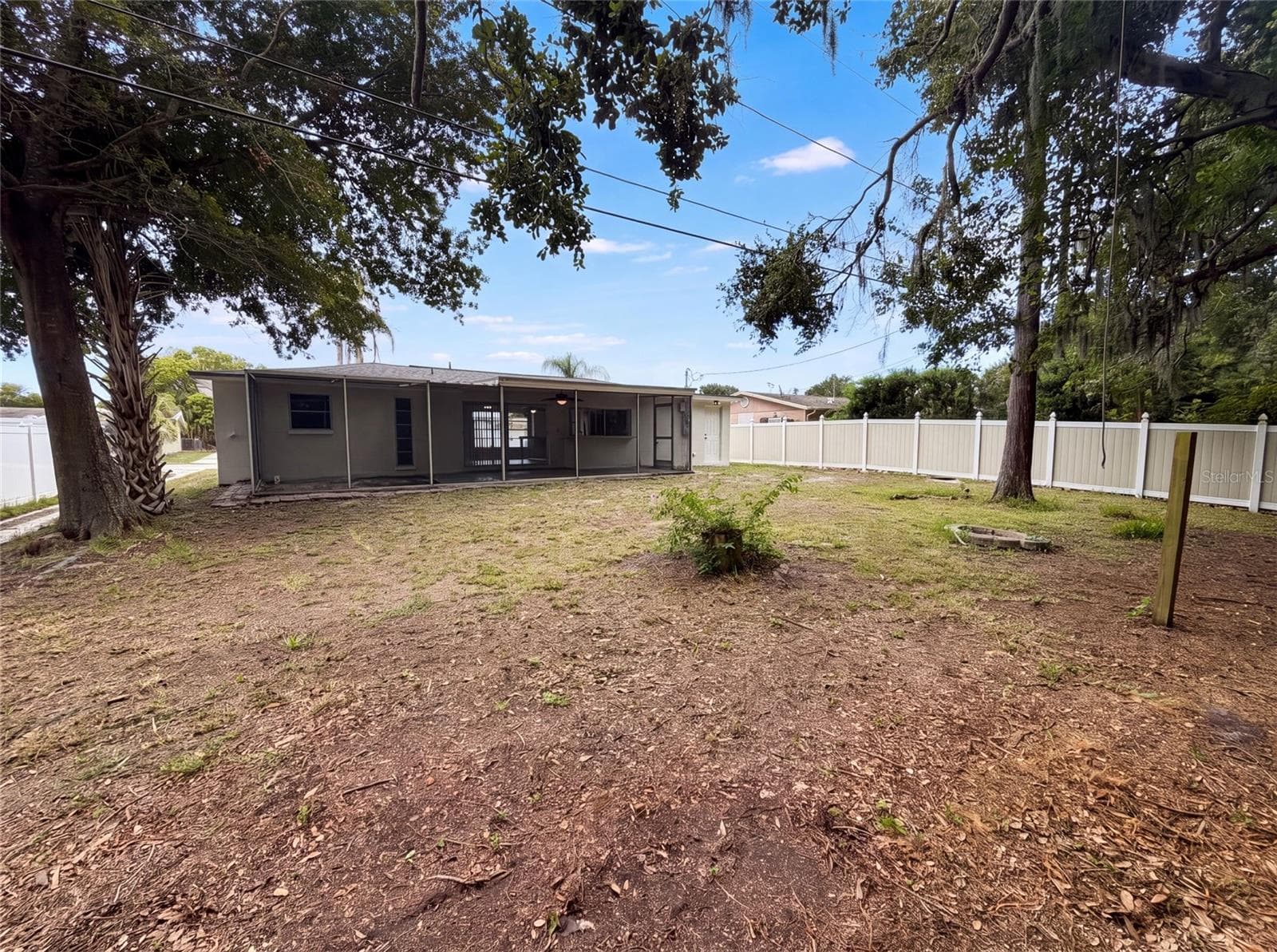 3400 Bainbridge Dr photo 5