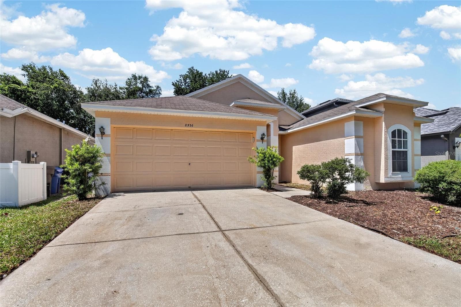 8536 Canterbury Lake Blvd photo 2