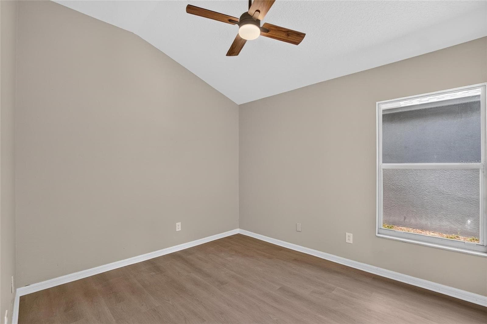 8536 Canterbury Lake Blvd photo 5