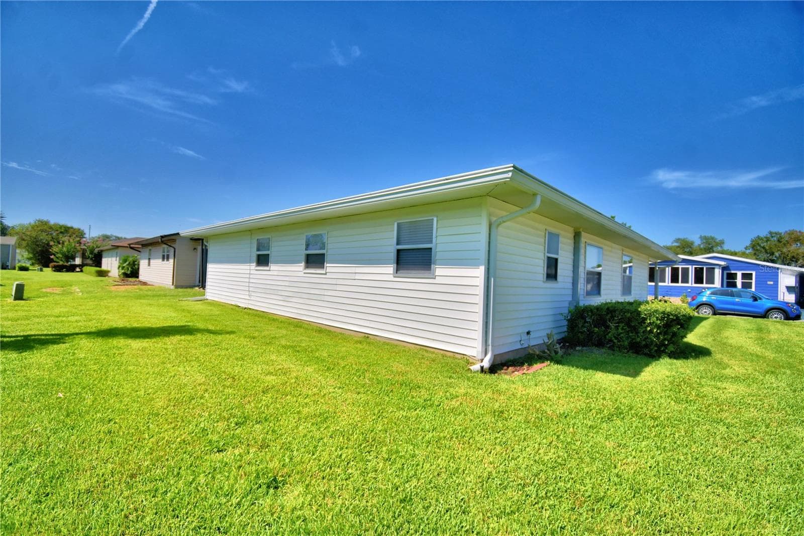 4860 Goldenview Ln photo 3