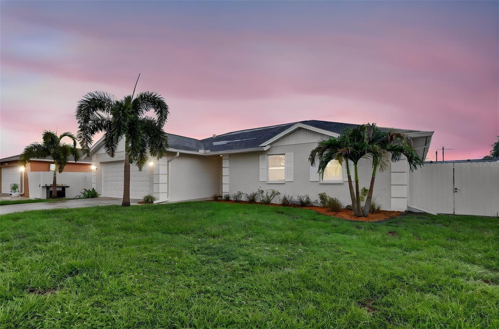 4063 Palau Dr photo 2