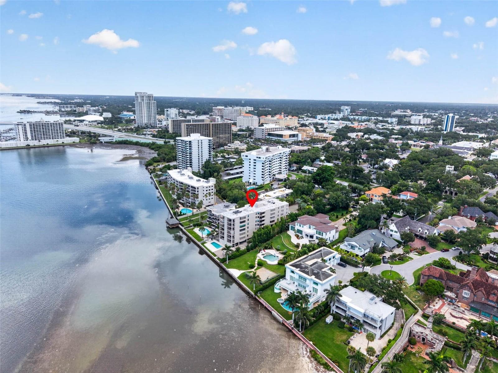 602 Lime Ave #101 photo 2