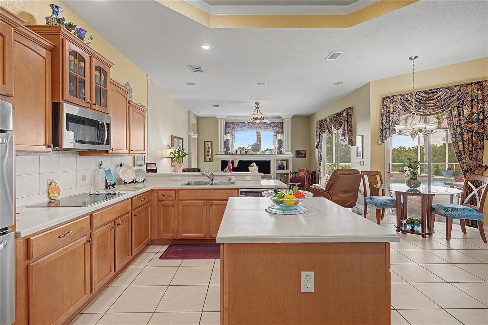 13301 Thoroughbred Dr photo 3