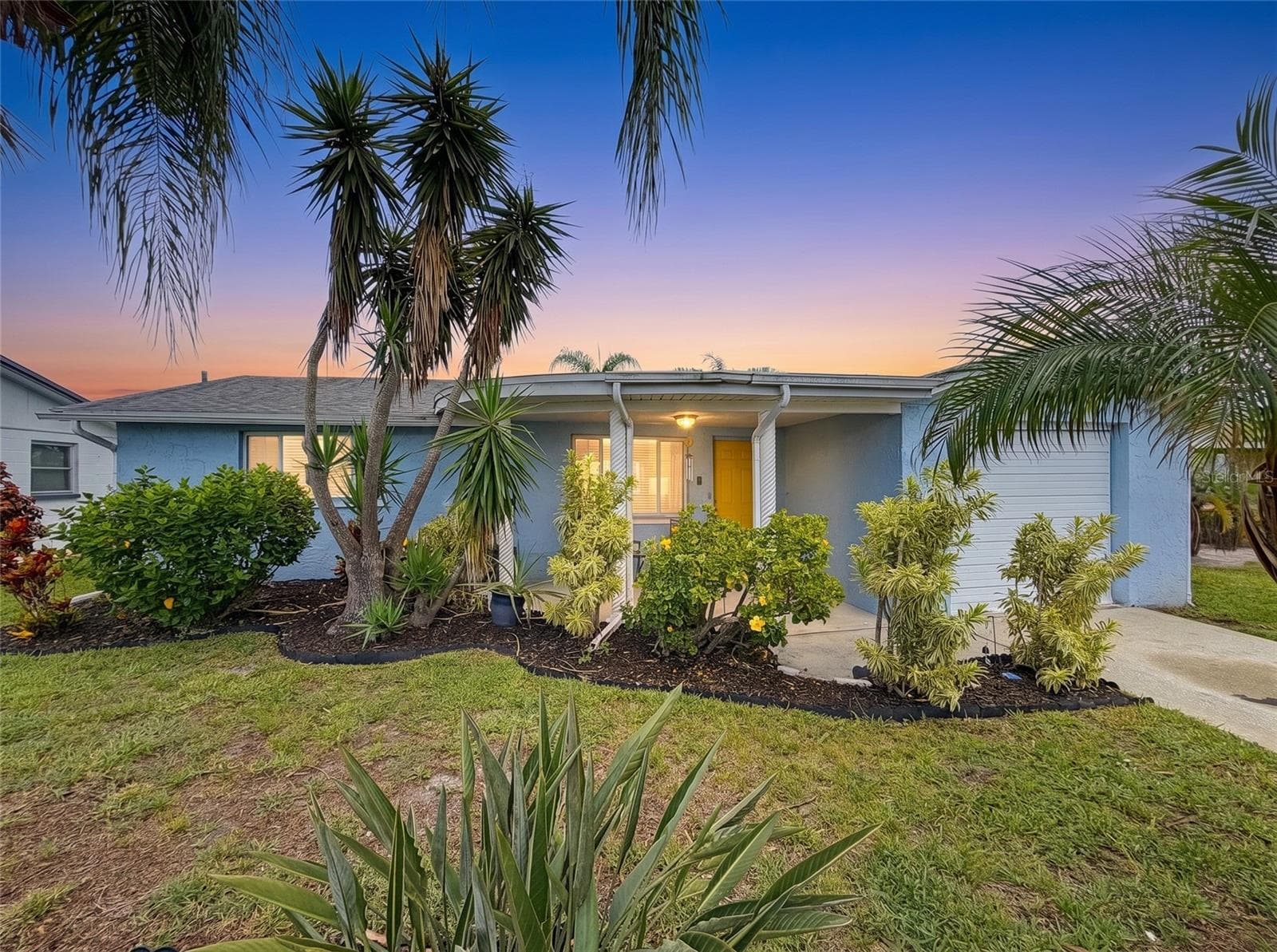 2228 Society Dr photo 3